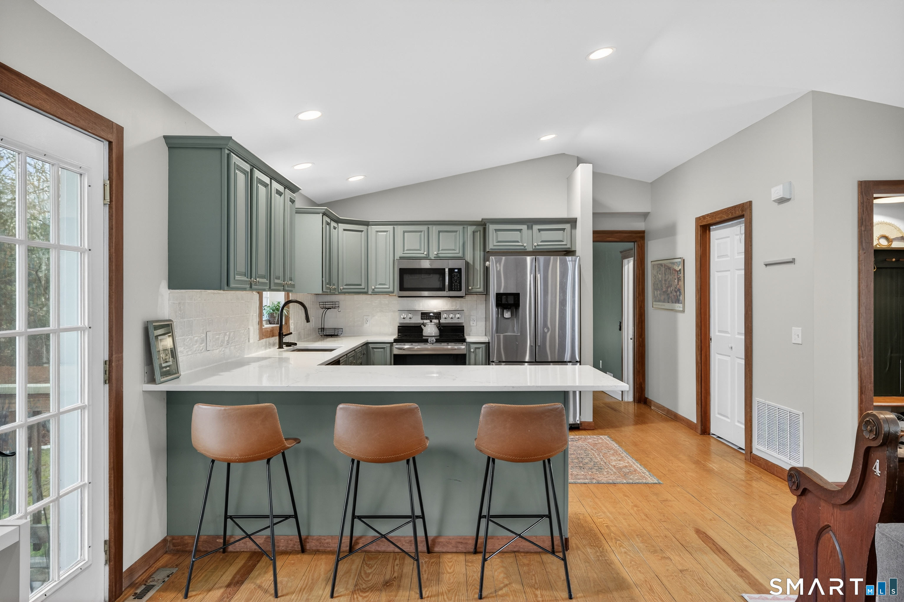 88 Ironworks Road Clinton, CT 06413 - Photo 6 of 33