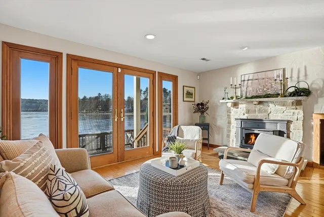 $1,399,900 | 28 Downey Street, Hopkinton, MA 01748