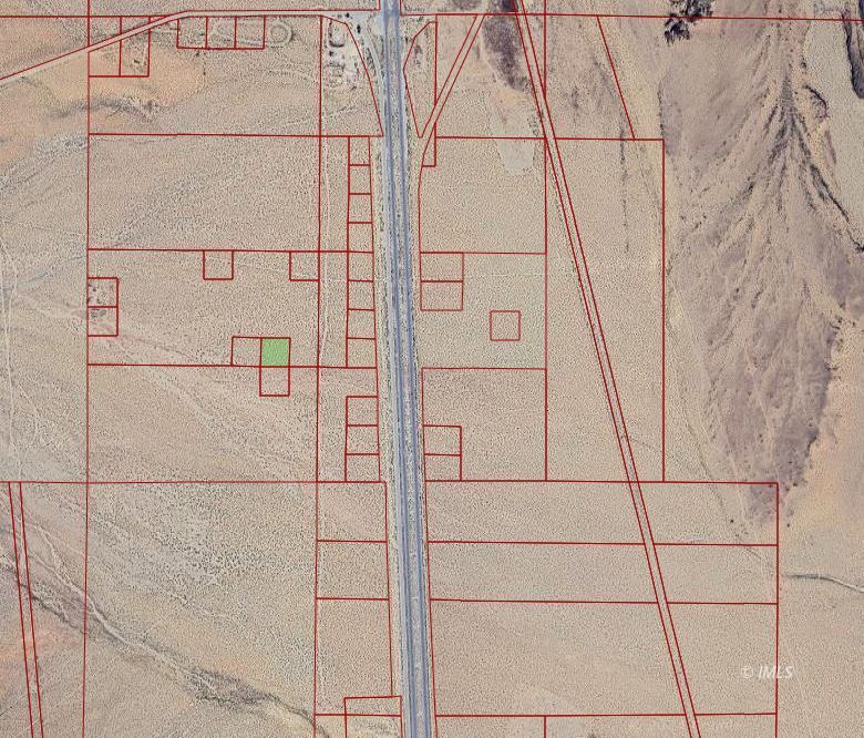 395 Us Inyokern, CA 93527 - Photo 3 of 4 a bathroom with a shower