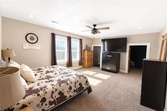 $759,000 | 1044 Southwest 101st Road, Chilhowee, MO 64733