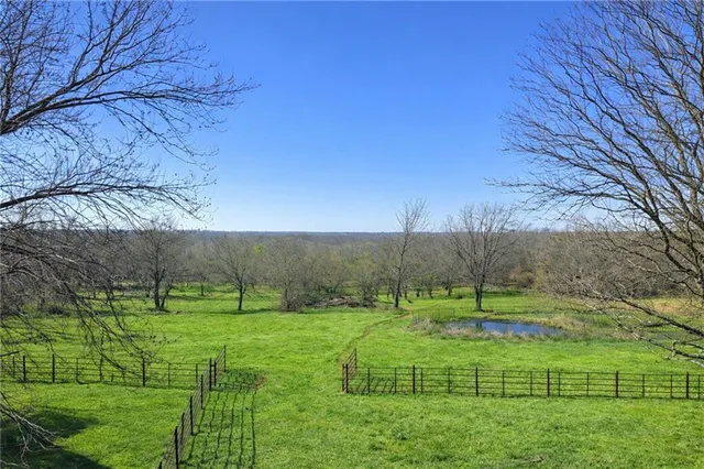 $759,000 | 1044 Southwest 101st Road, Chilhowee, MO 64733