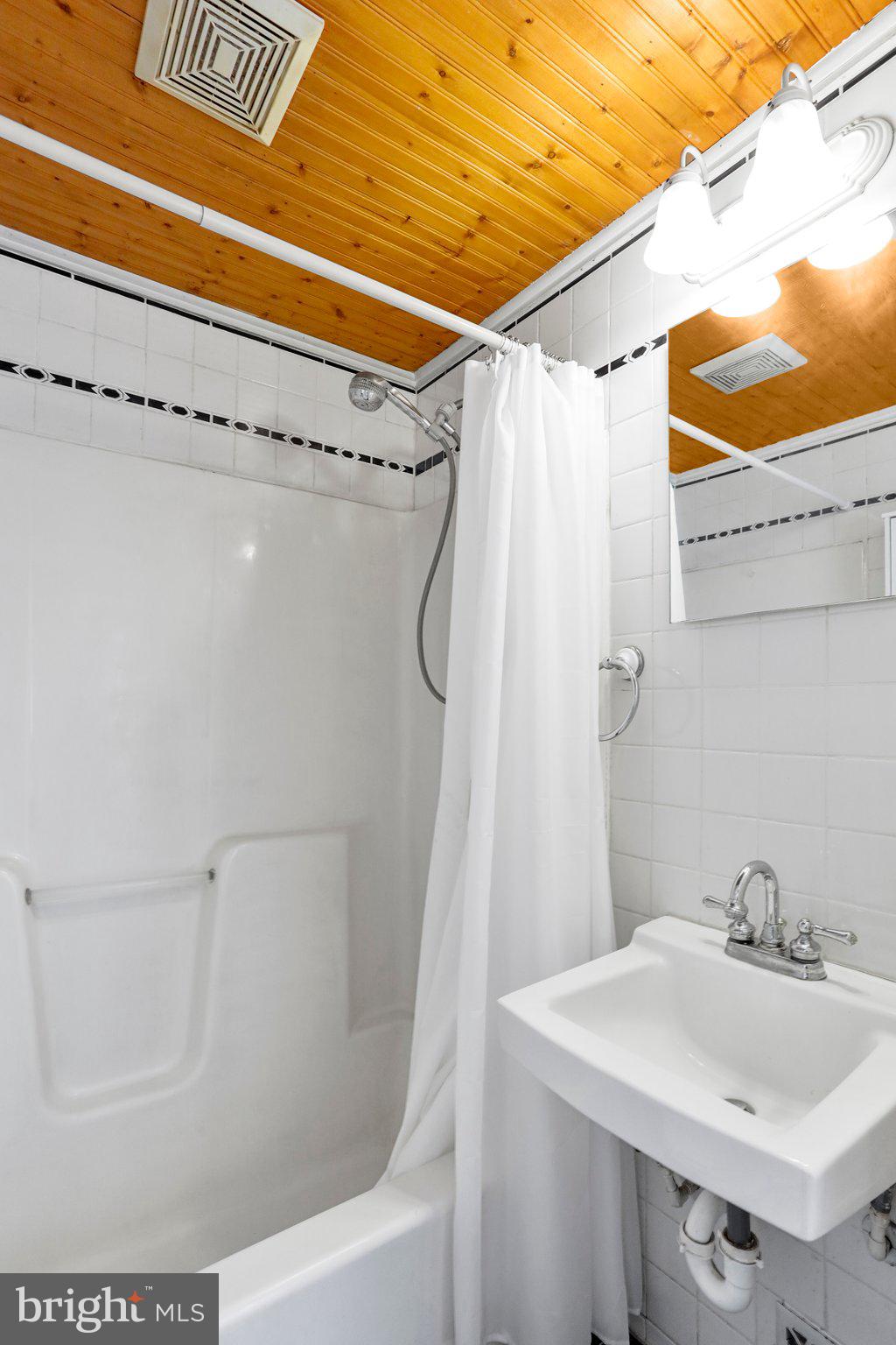 425 West Martin Street Martinsburg, WV 25401 - Photo 14 of 30