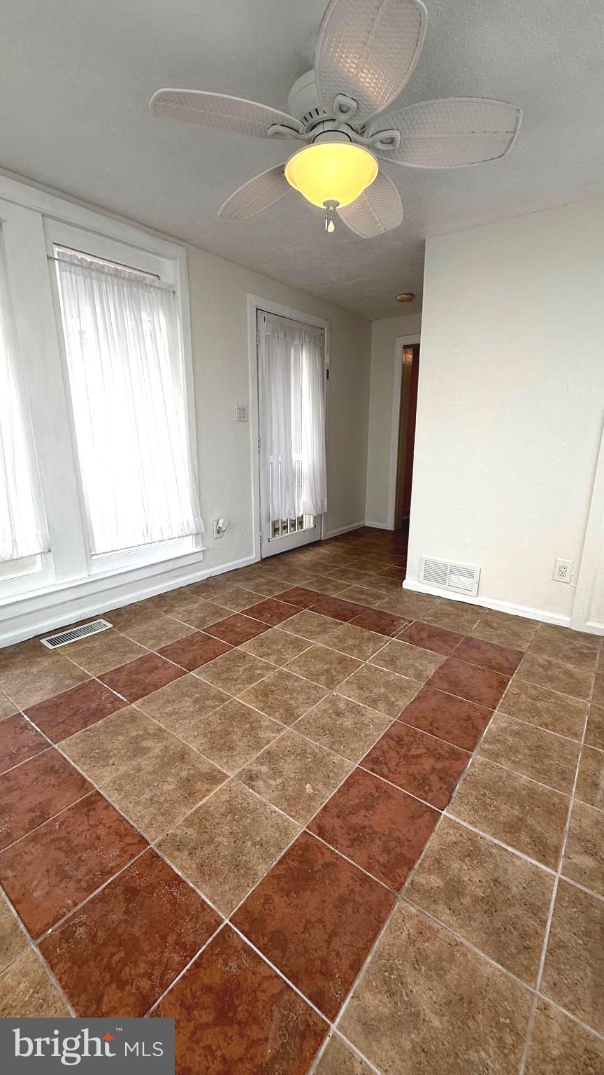 425 West Martin Street Martinsburg, WV 25401 - Photo 16 of 30