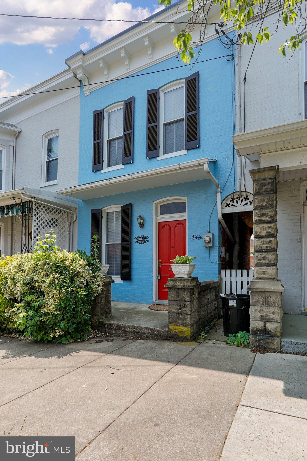 425 West Martin Street Martinsburg, WV 25401 - Photo 2 of 30