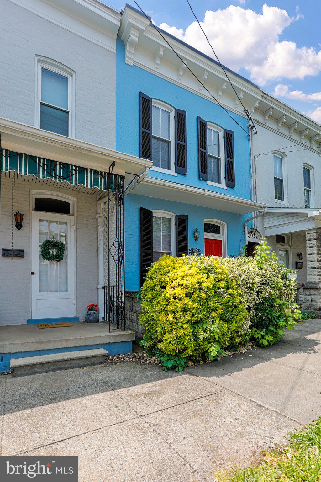 425 West Martin Street Martinsburg, WV 25401 - Photo 3 of 30