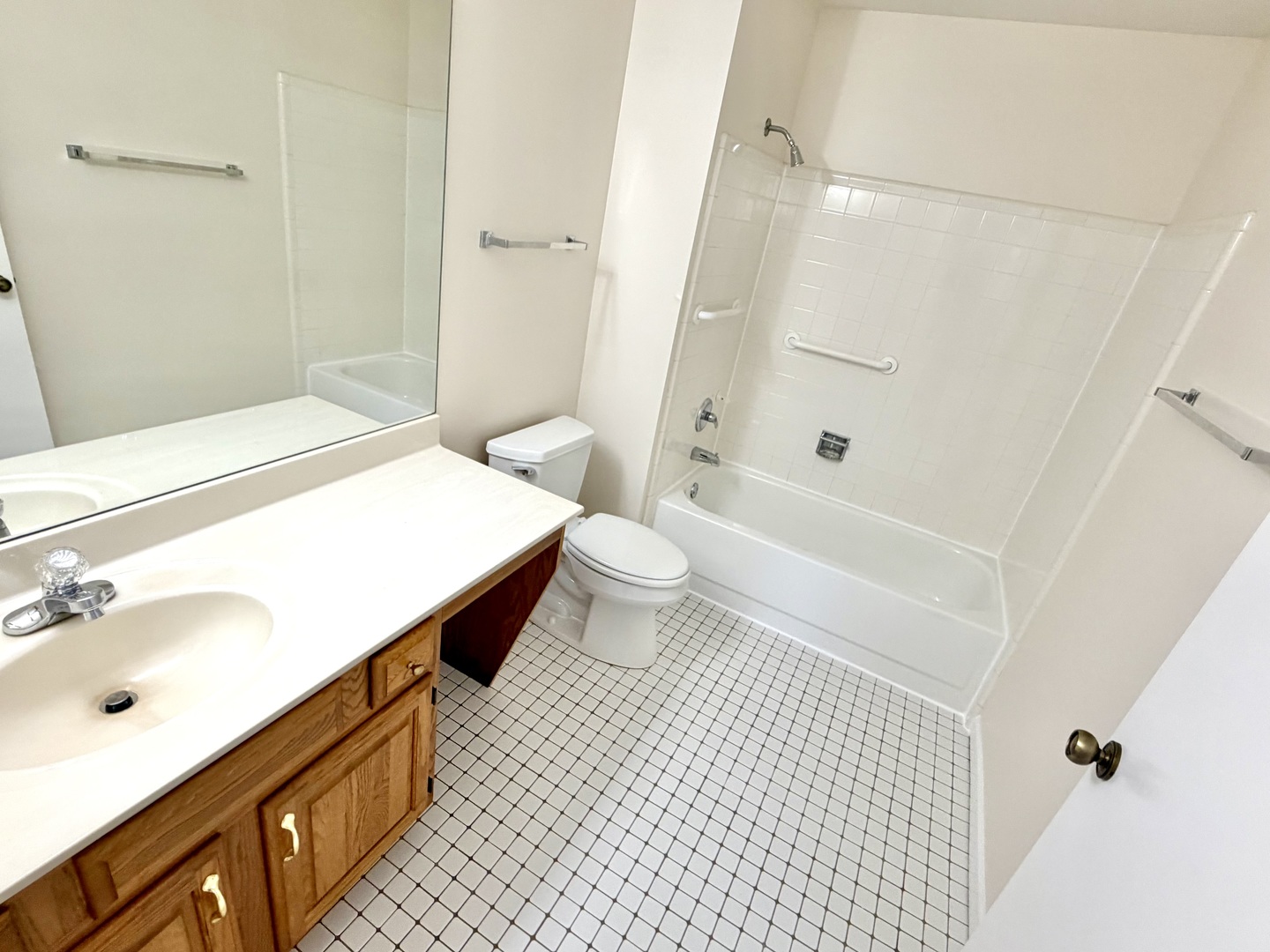 2400 Mallow Court, Unit Z1 Schaumburg, IL 60107 - Photo 16 of 18