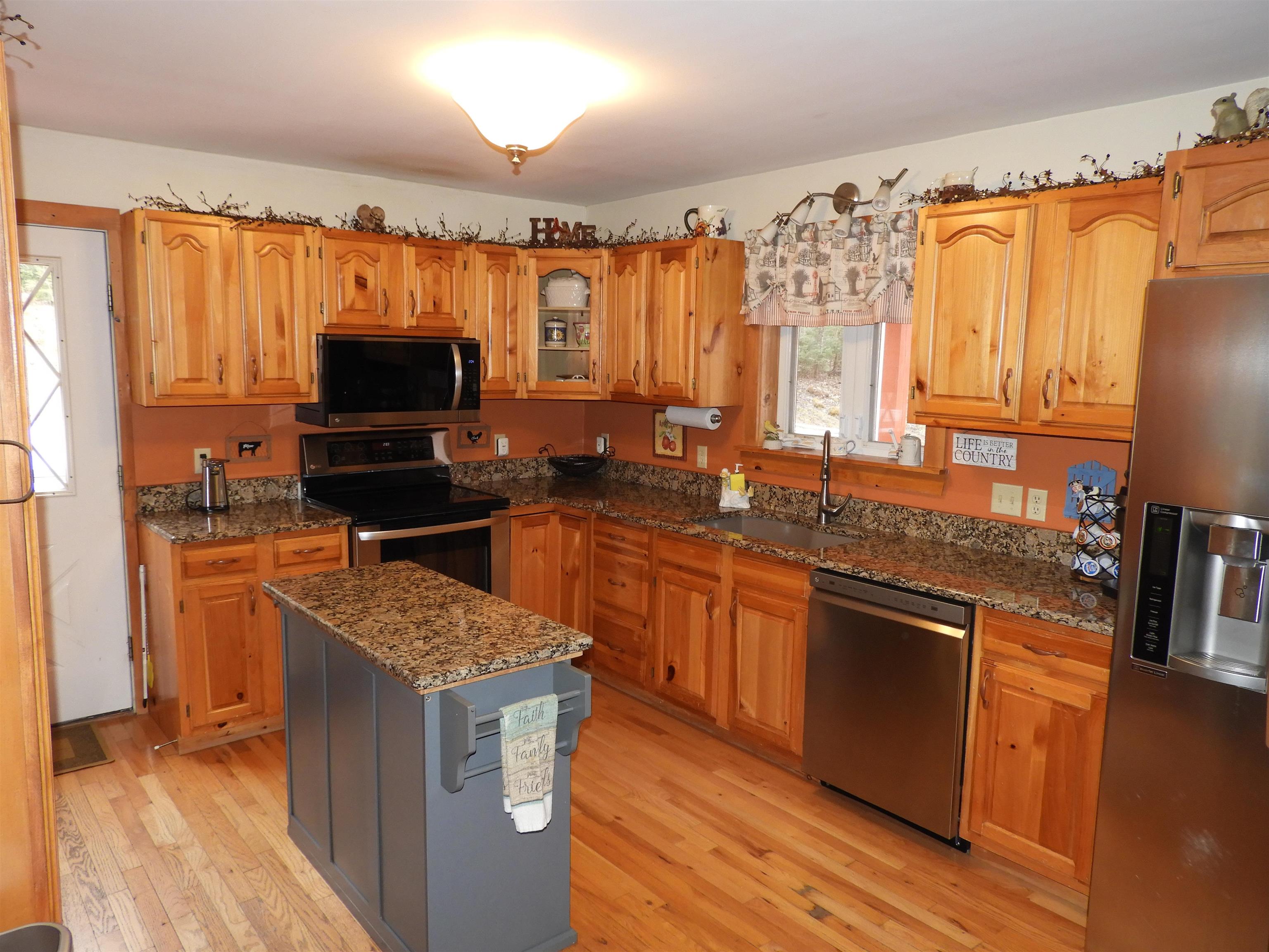 412 Covered Bridge Road Irasburg, VT 05845 - Photo 6 of 22