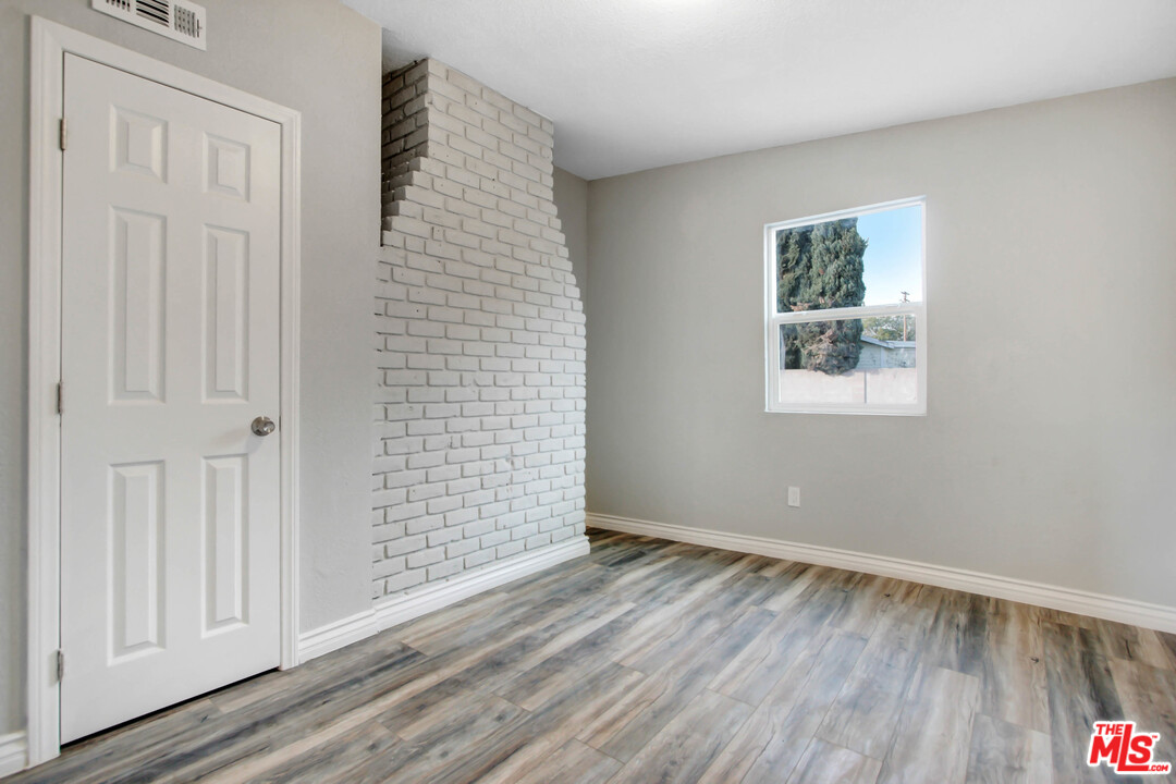308 East Shamrock Street Rialto, CA 92376 - Photo 8 of 12