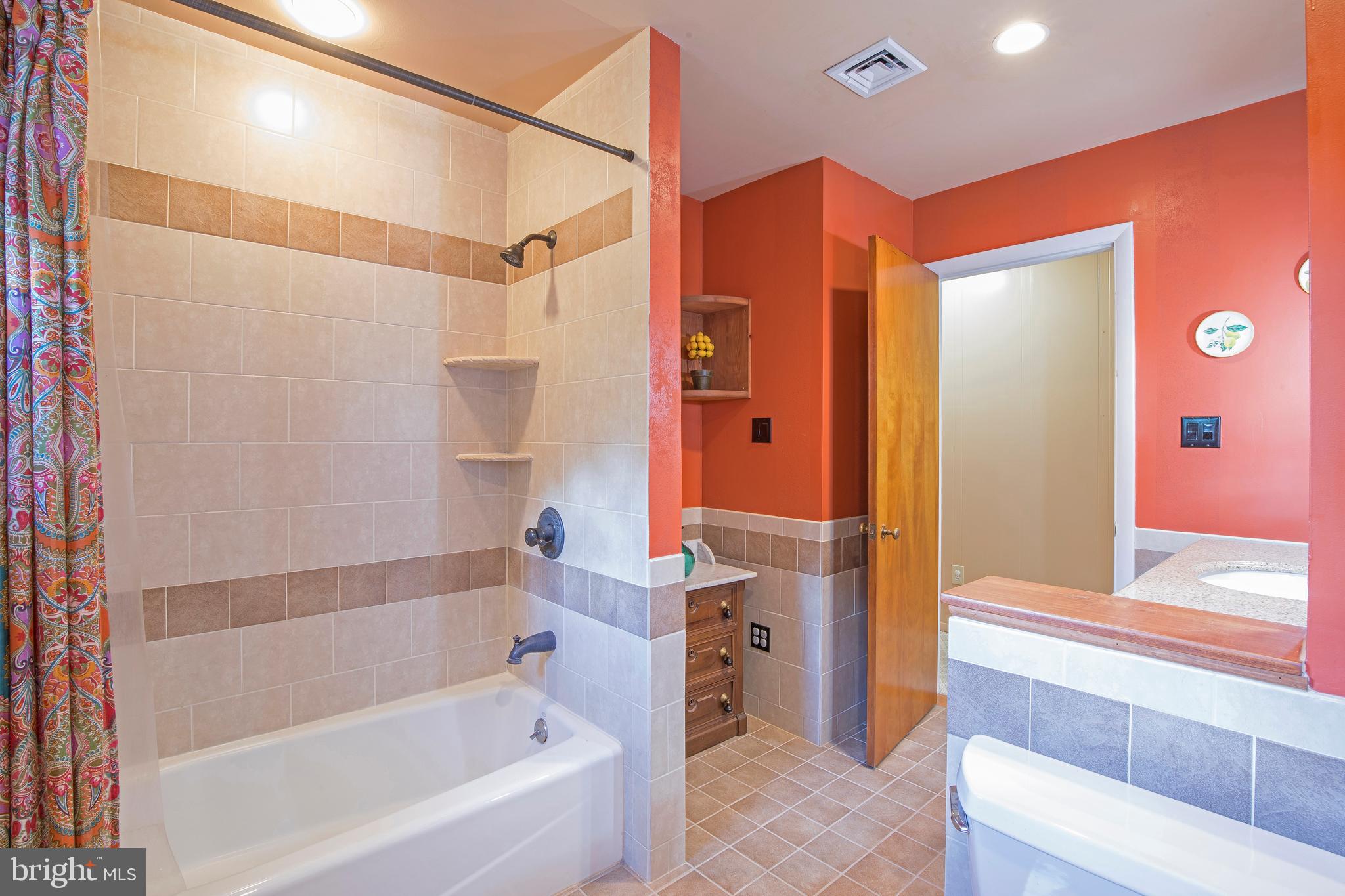 975 Limekiln Road Doylestown, PA 18901 - Photo 36 of 47 Hall Bath