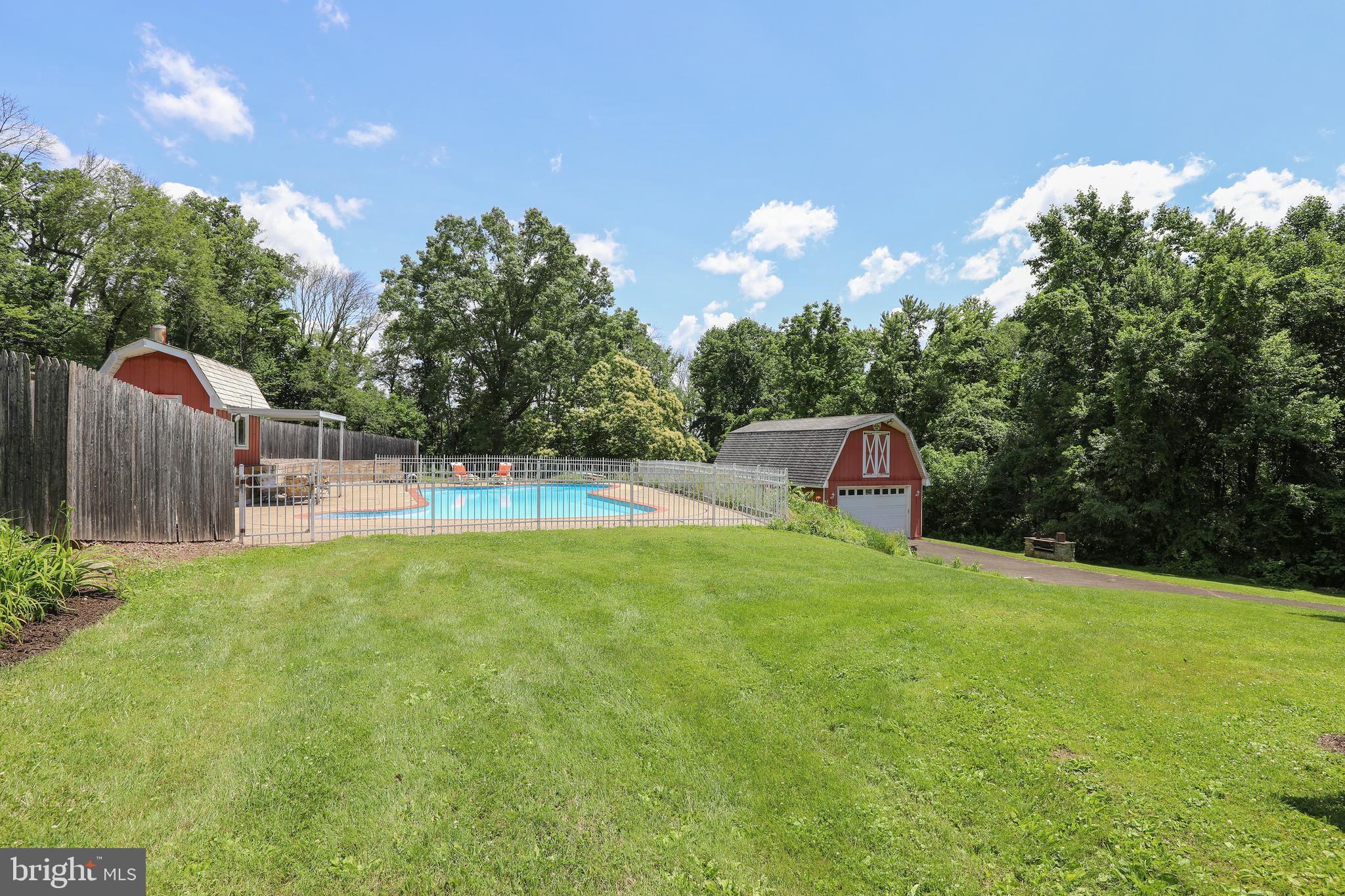975 Limekiln Road Doylestown, PA 18901 - Photo 6 of 47 Pool