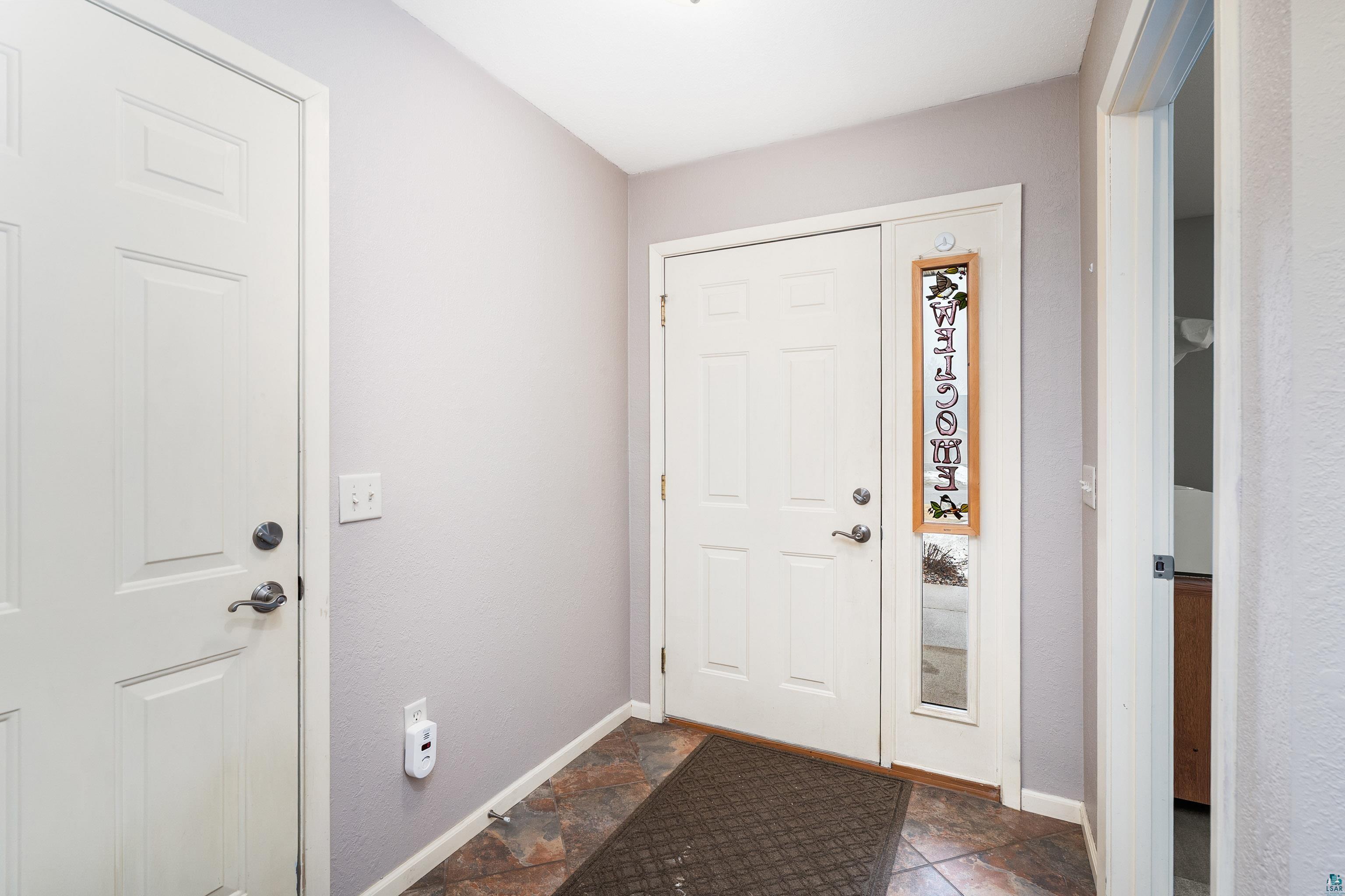 1113 Butternut Avenue, Unit 1113 Duluth, MN 55811 - Photo 8 of 41