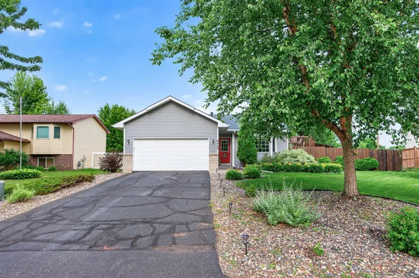 $375,000 | 9442 Hale Avenue South, Cottage Grove, MN 55016