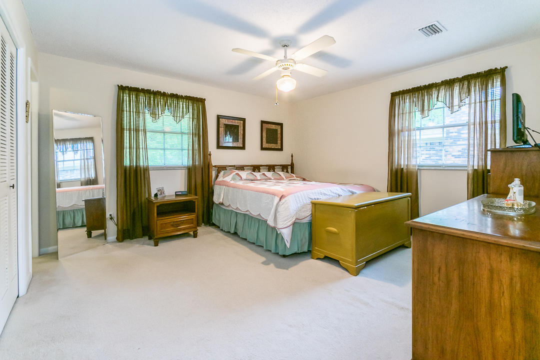 8086 Alderman Road Jacksonville, FL 32211 - Photo 10 of 17 010