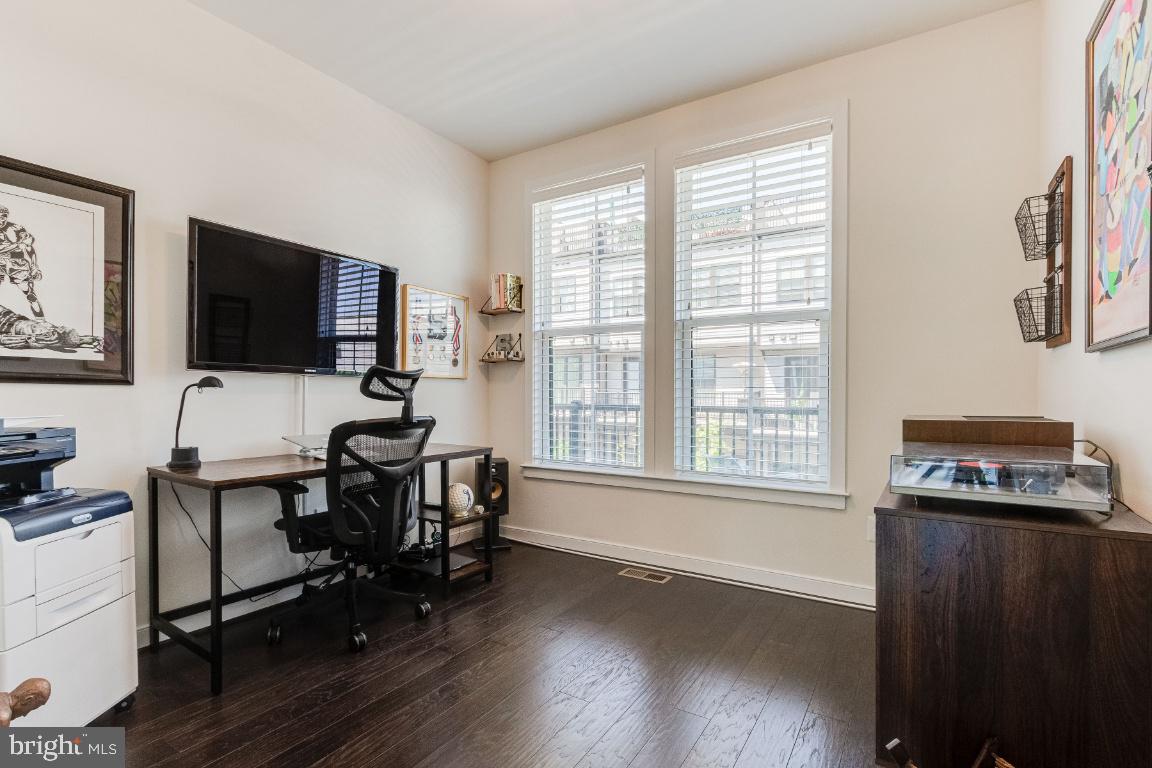 42361 Chapel Gate Terrace Brambleton, VA 20148 - Photo 13 of 54