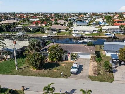$357,000 | 523 Vía Cintia, Punta Gorda, FL 33950