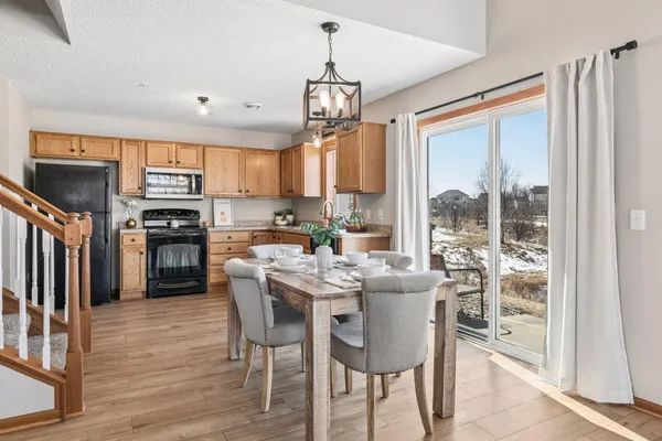 $285,000 | 16369 Elm Creek Lane, Unit 7049, Lakeville, MN 55044