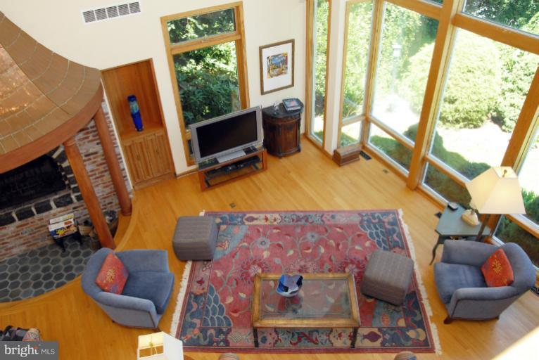 572 Laurel Road Riva, MD 21140 - Photo 22 of 30 Living Room