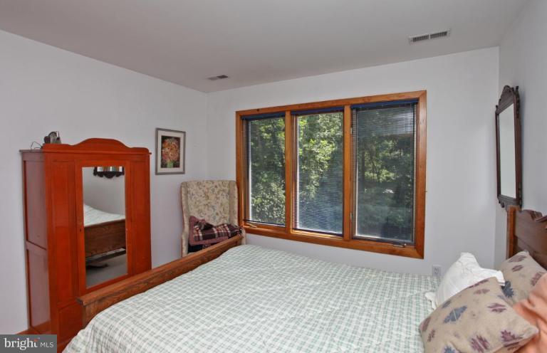 572 Laurel Road Riva, MD 21140 - Photo 5 of 30 Bedroom #2