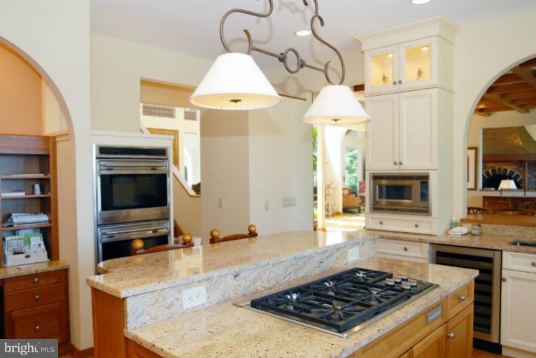 572 Laurel Road Riva, MD 21140 - Photo 8 of 30 Kitchen