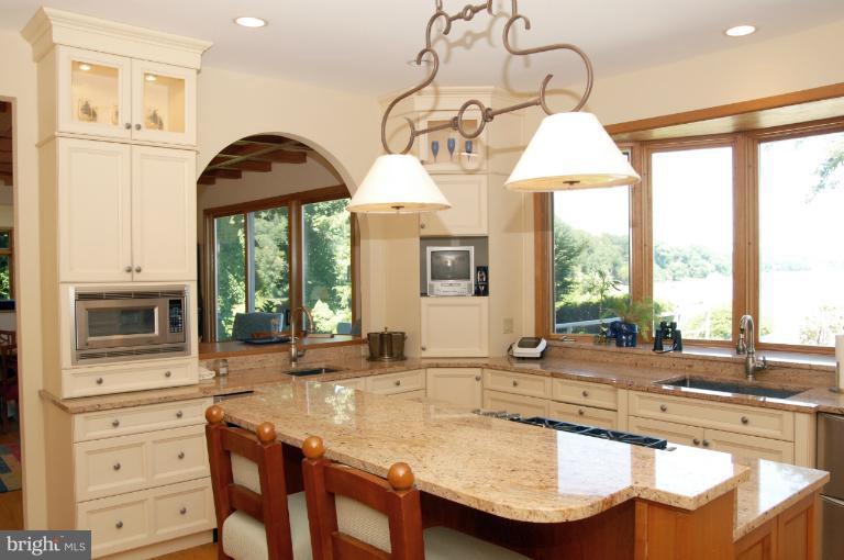572 Laurel Road Riva, MD 21140 - Photo 10 of 30 Kitchen