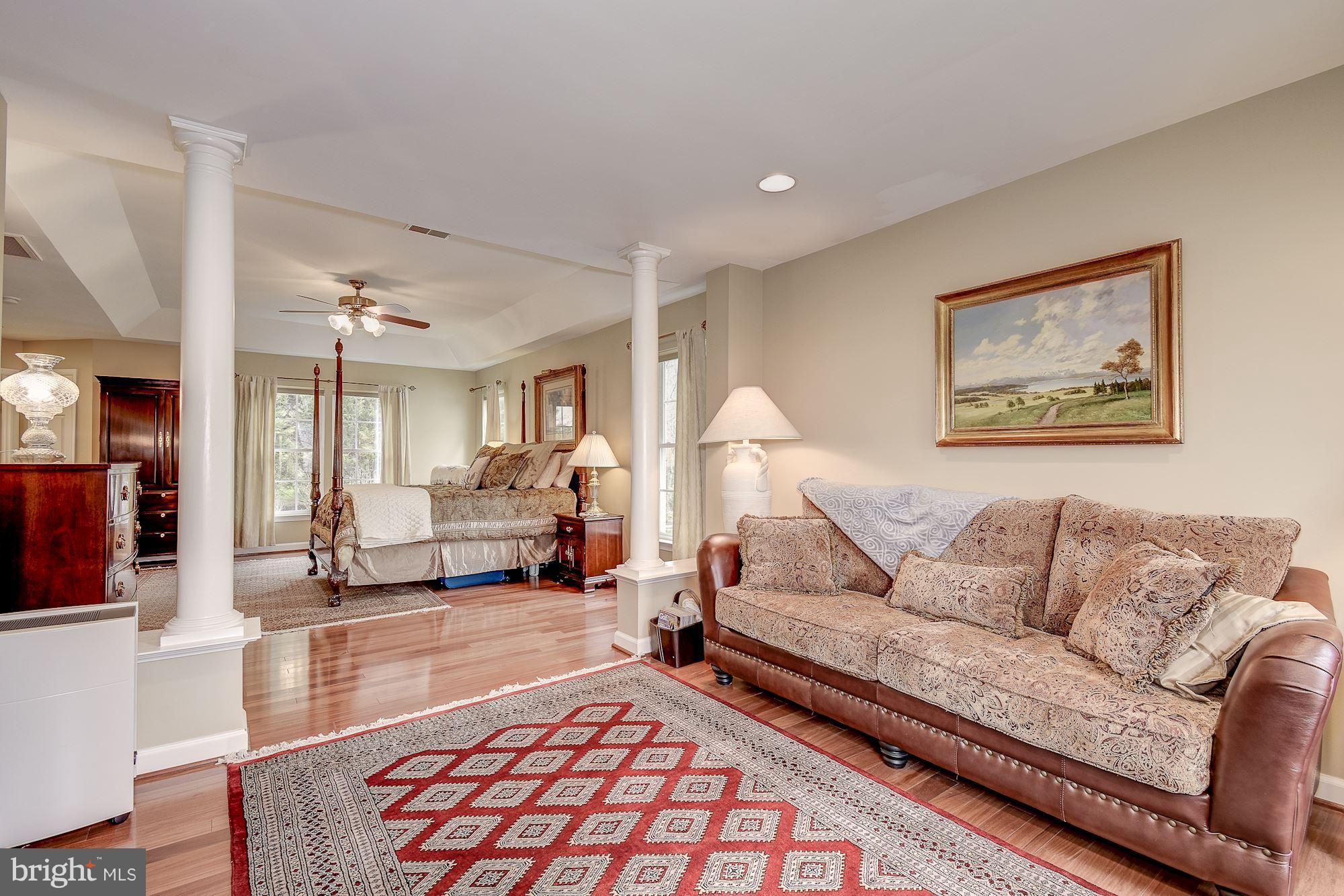8639 Hillside Manor Drive Springfield, VA 22152 - Photo 16 of 30 a living room with furniture