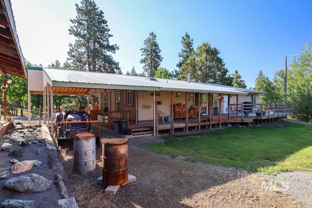 32290 Rice Road Unity, OR 97884 - Photo 37 of 45 View of front of house with a front lawn and a metal roof