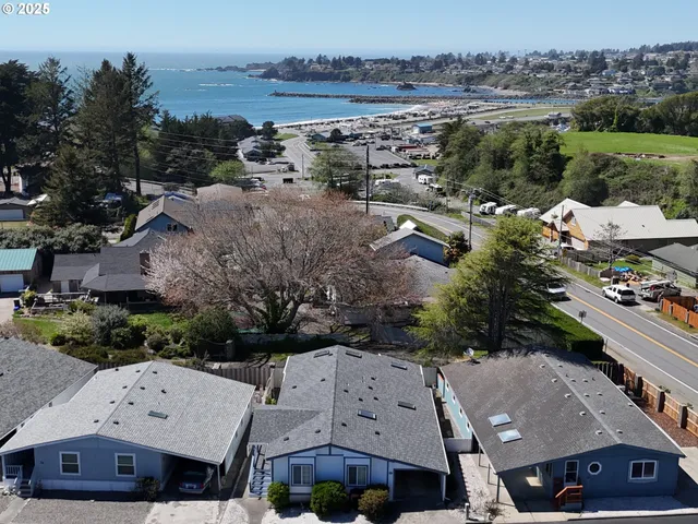 $169,000 | 97940 West Benham Lane, Unit 21, Brookings, OR 97415