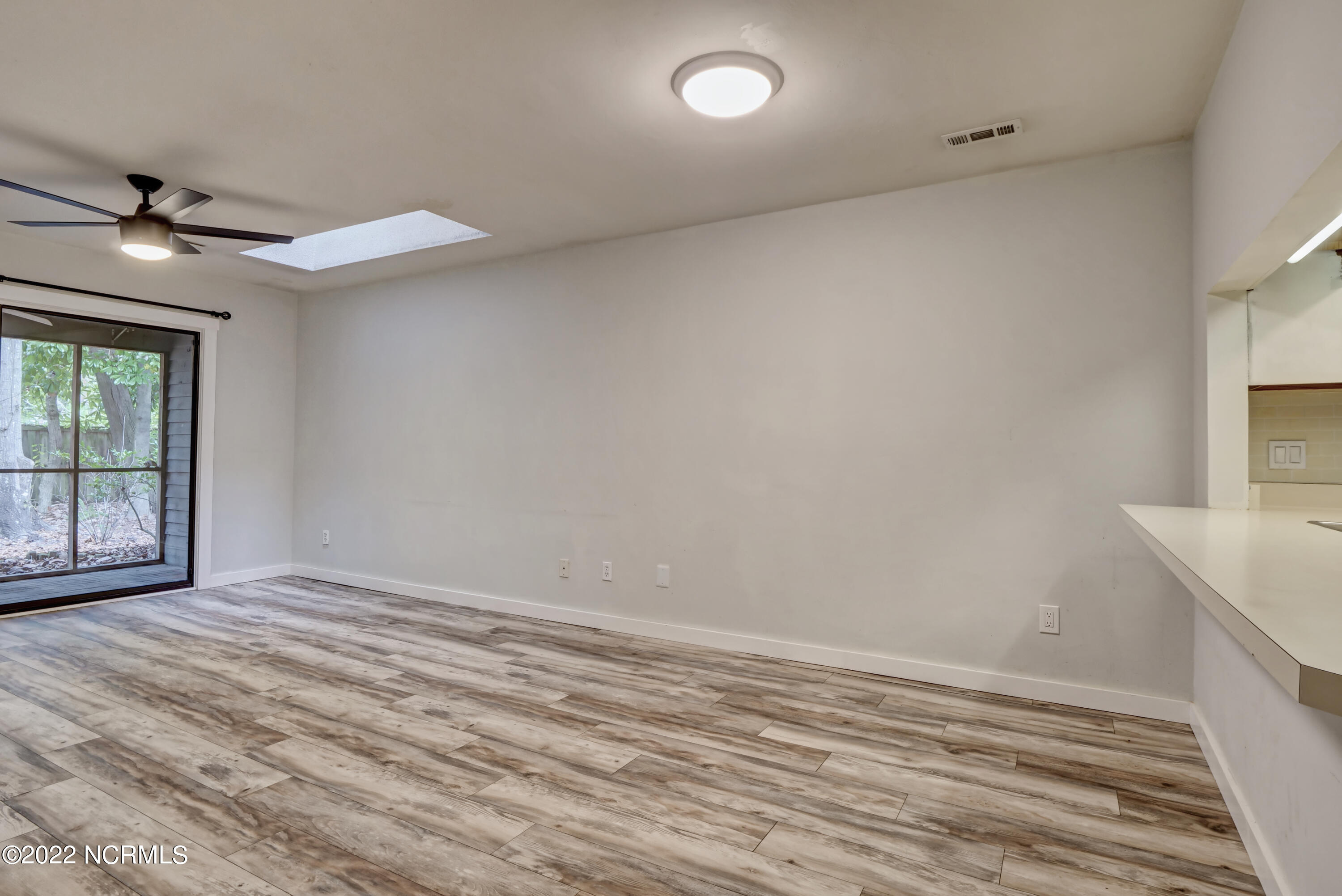 1507 Military Cutoff Road, Unit 130 Wilmington, NC 28403 - Photo 12 of 34 P3311377_78_79_80_81_82_83