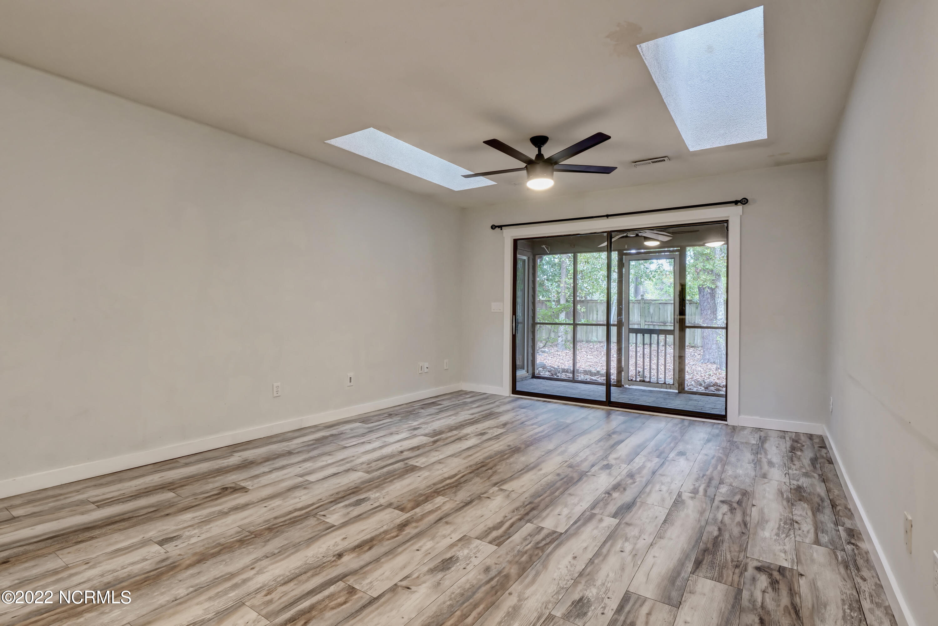 1507 Military Cutoff Road, Unit 130 Wilmington, NC 28403 - Photo 14 of 34 P3311391_2_3_4_5_6_7