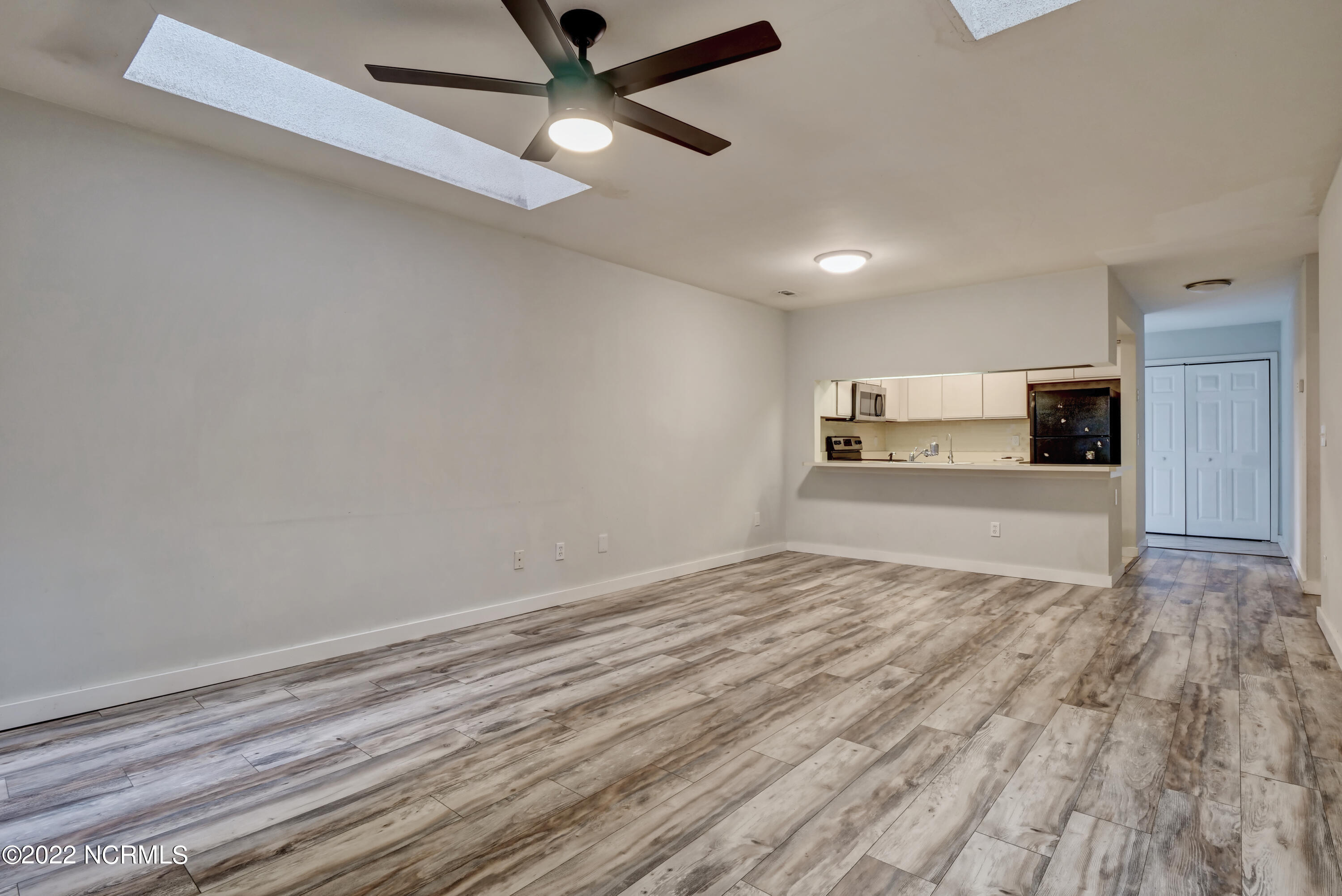 1507 Military Cutoff Road, Unit 130 Wilmington, NC 28403 - Photo 16 of 34 P3311412_3_4_5_6_7_8