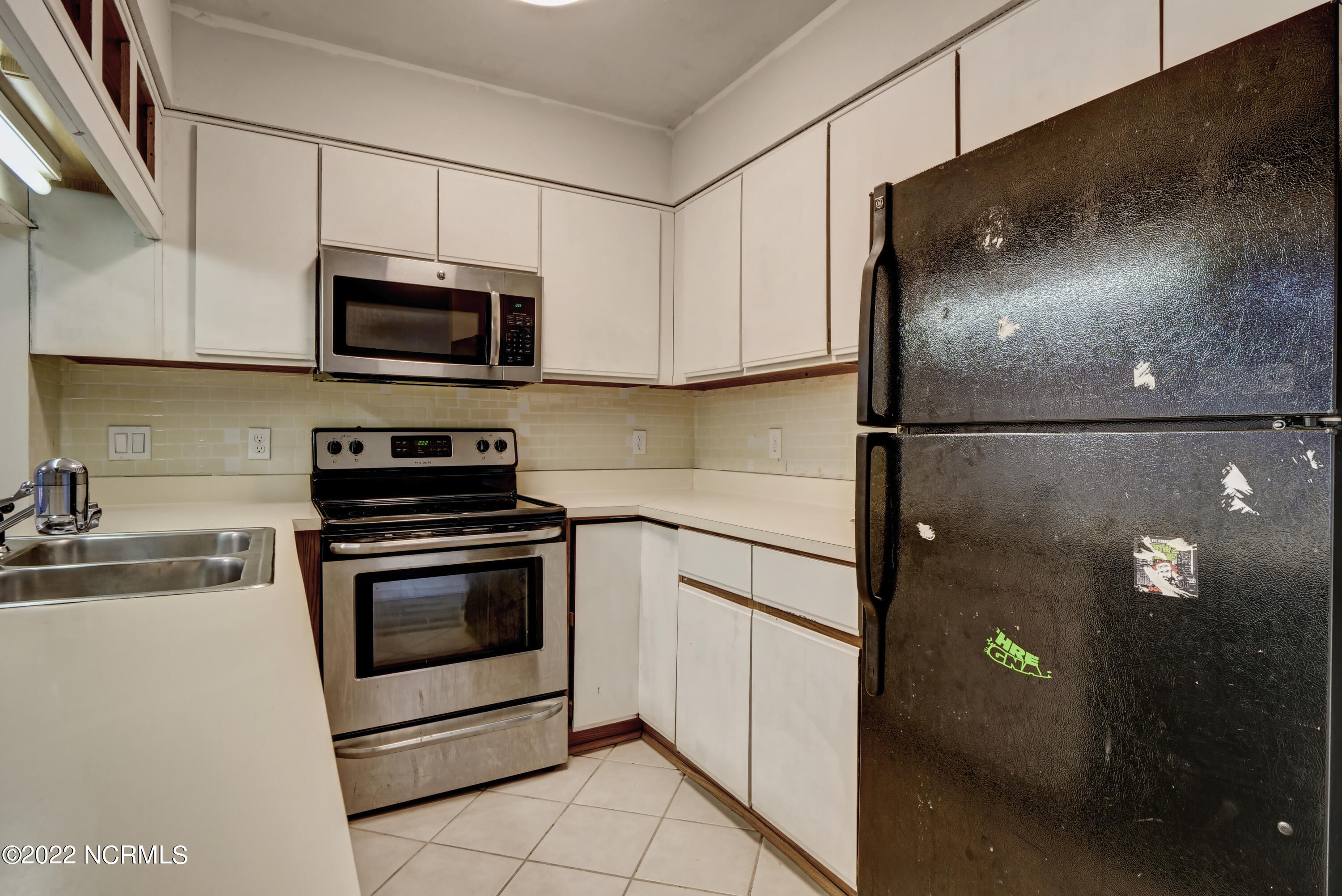 1507 Military Cutoff Road, Unit 130 Wilmington, NC 28403 - Photo 9 of 34 P3311349_50_51_52_53_54_55