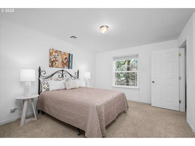 $349,000 | 48489 Hiland Ranch Drive, Oakridge, OR 97463