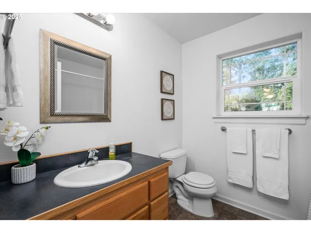 $349,000 | 48489 Hiland Ranch Drive, Oakridge, OR 97463