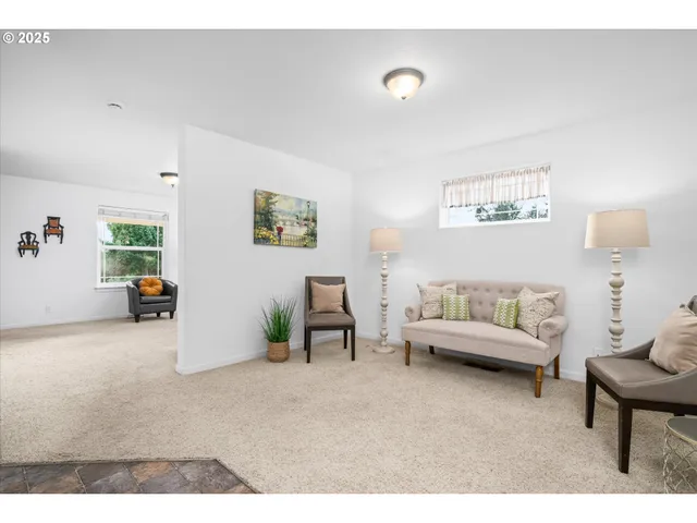 $349,000 | 48489 Hiland Ranch Drive, Oakridge, OR 97463