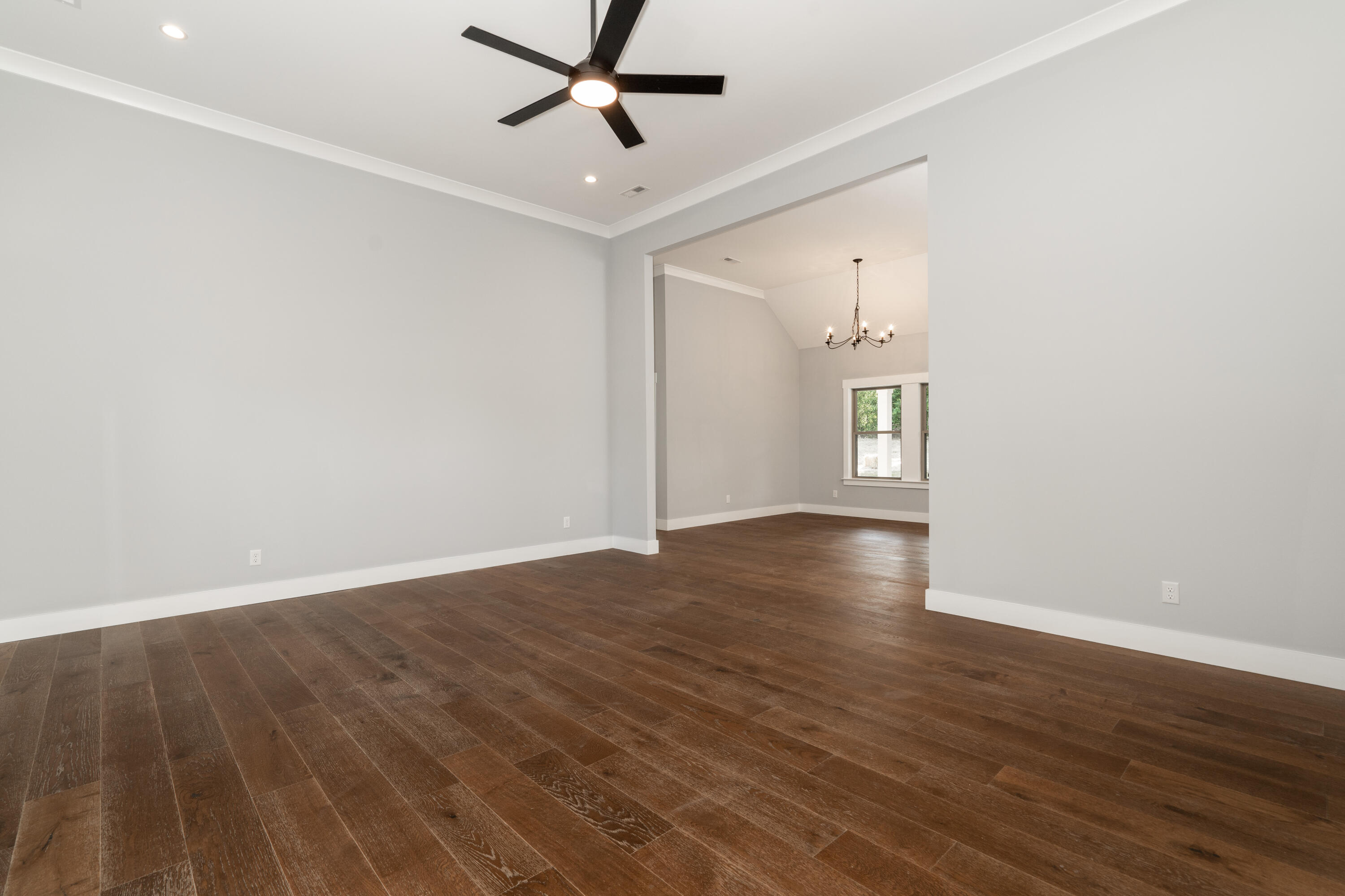 1711 Clayton Drive Chattanooga, TN 37421 - Photo 11 of 41 Living Room