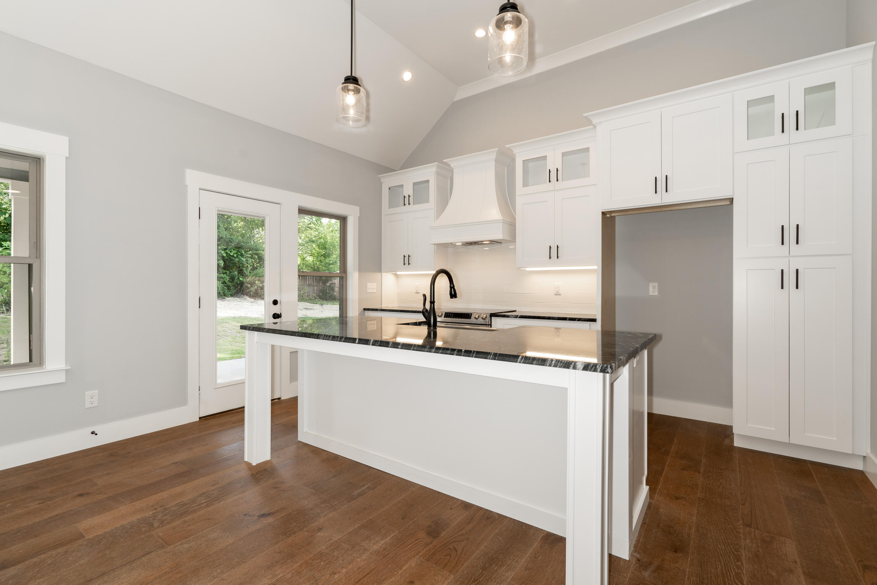 1711 Clayton Drive Chattanooga, TN 37421 - Photo 16 of 41 Kitchen