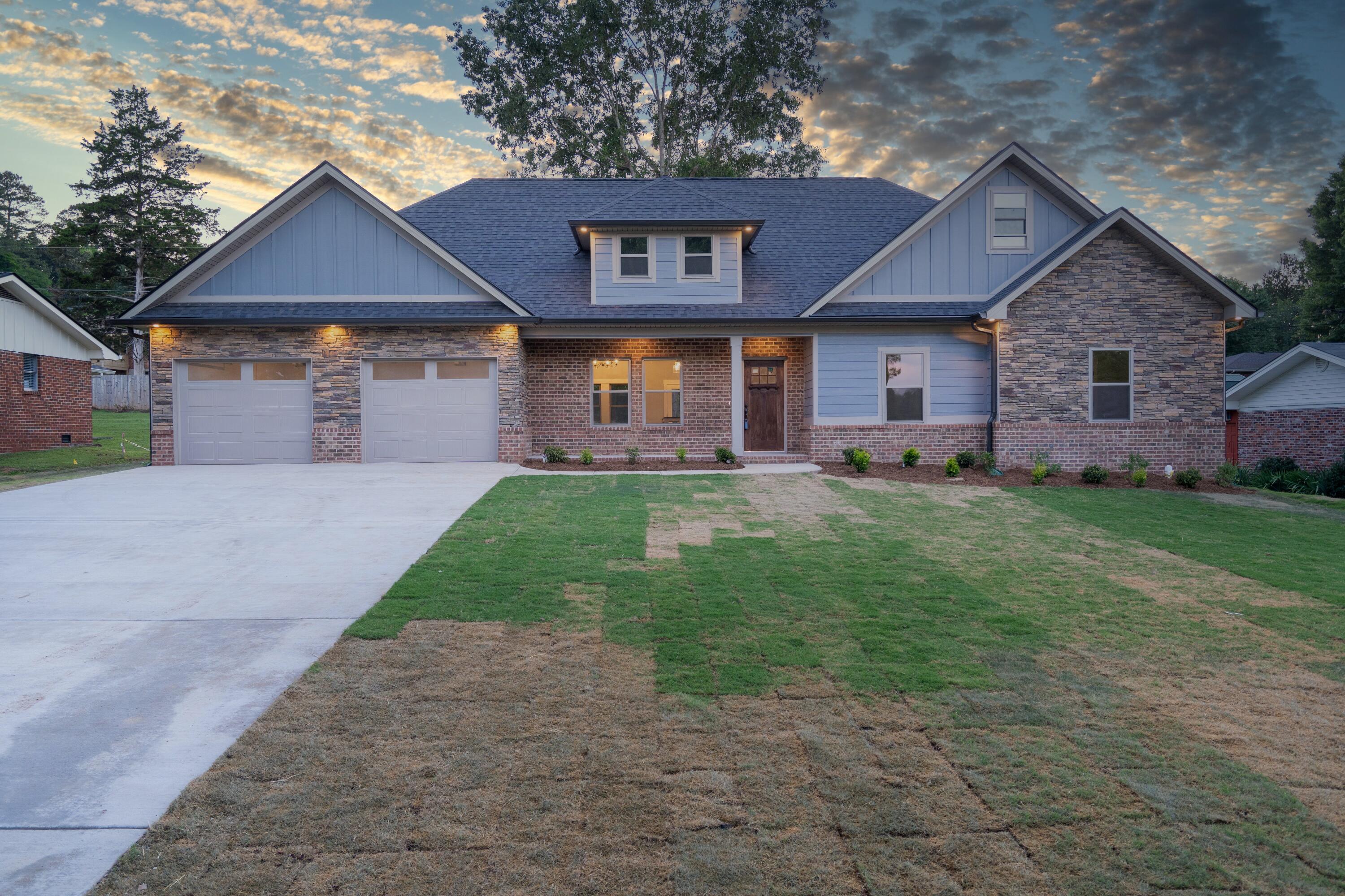 1711 Clayton Drive Chattanooga, TN 37421 - Photo 2 of 41 Front 5