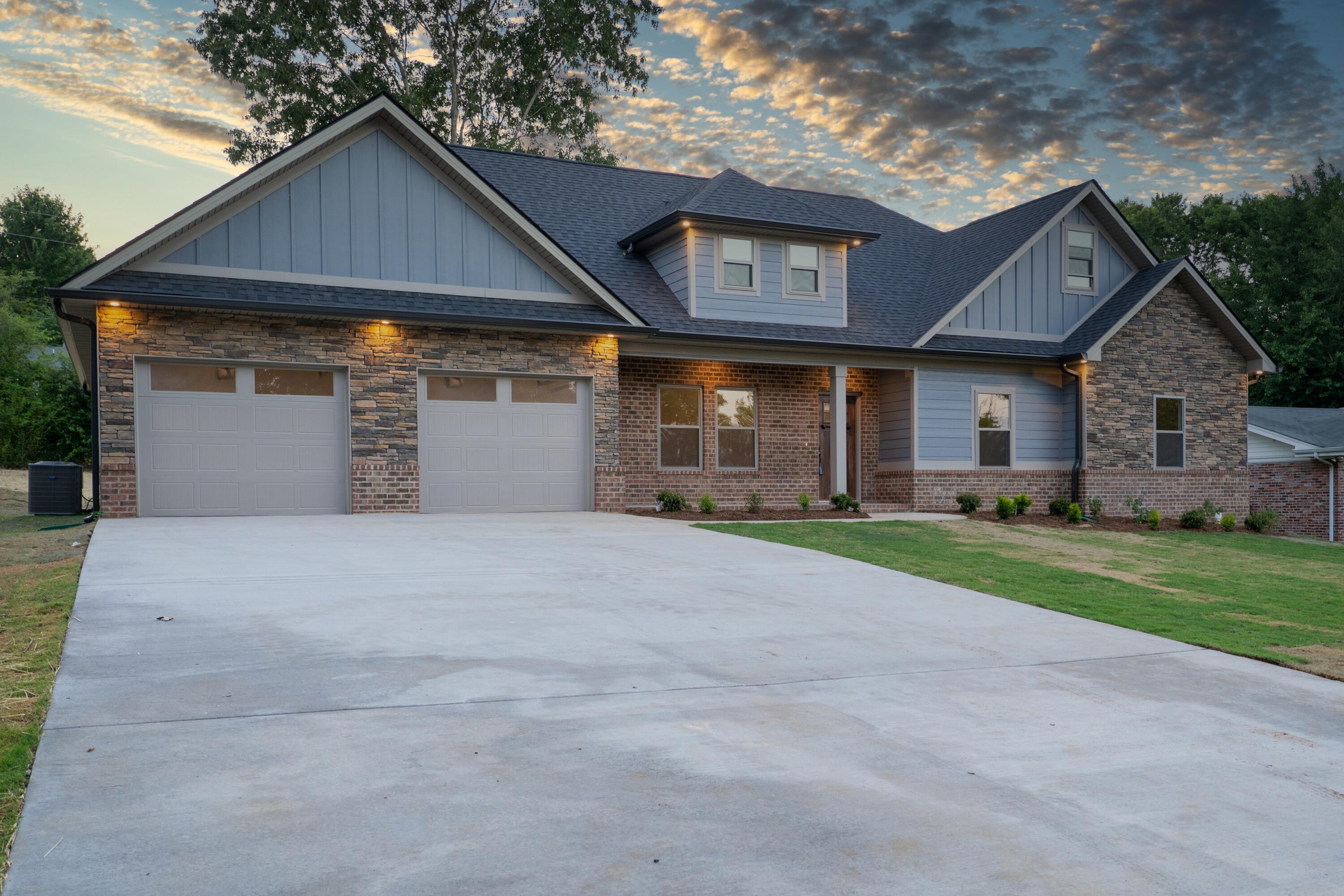 1711 Clayton Drive Chattanooga, TN 37421 - Photo 3 of 41 Front 4