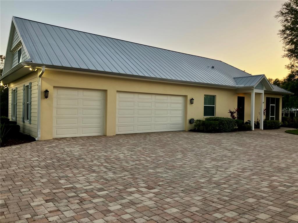 3709 Gallagher Road Plant City, FL 33565 - Photo 43 of 60 a front view of house with yard