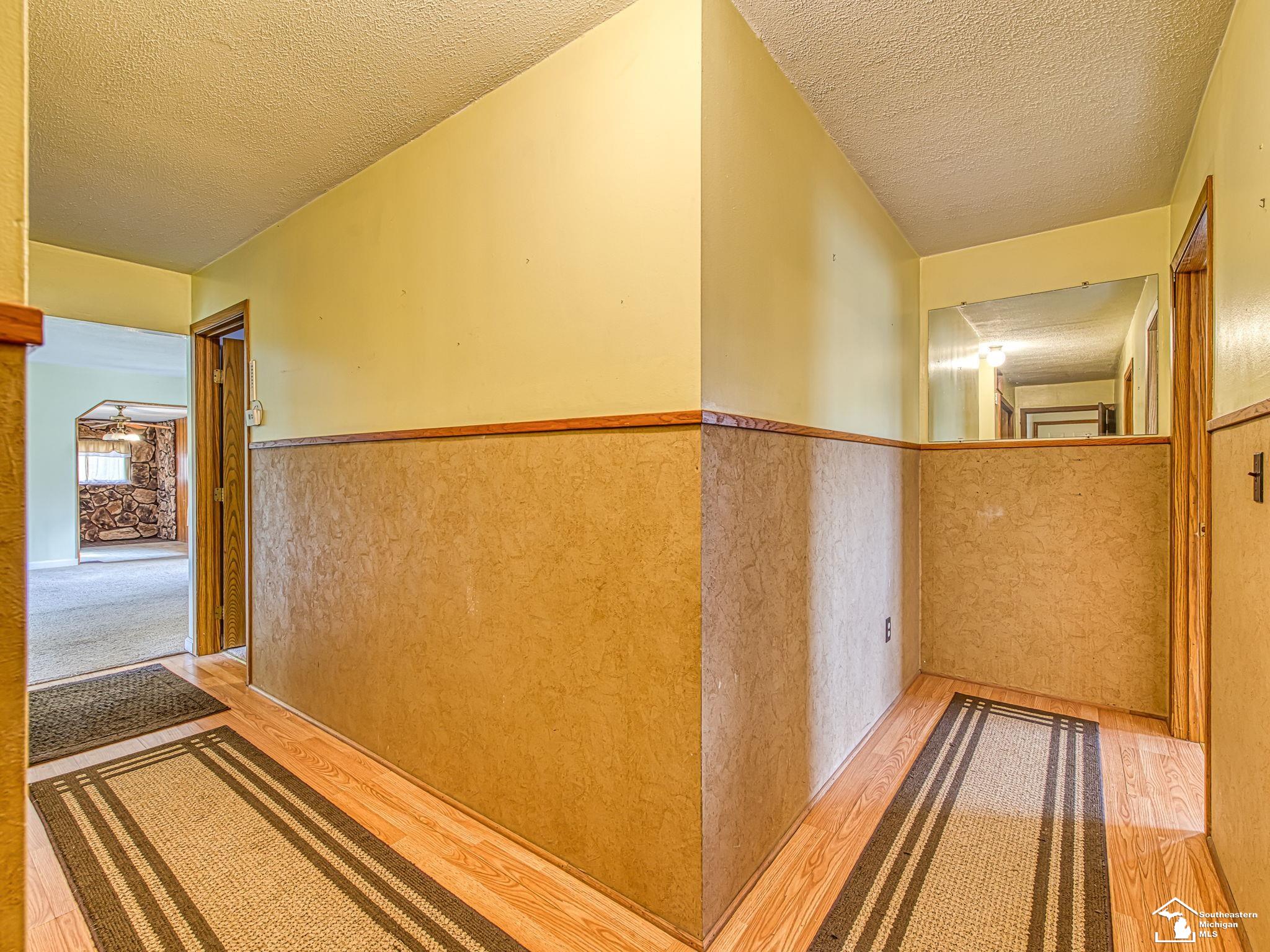 8655 Ida Maybee Road Monroe, MI 48162 - Photo 6 of 35 50193593-c1714784-cf7b-4061-822b-a1f28a3d6f81.JPG