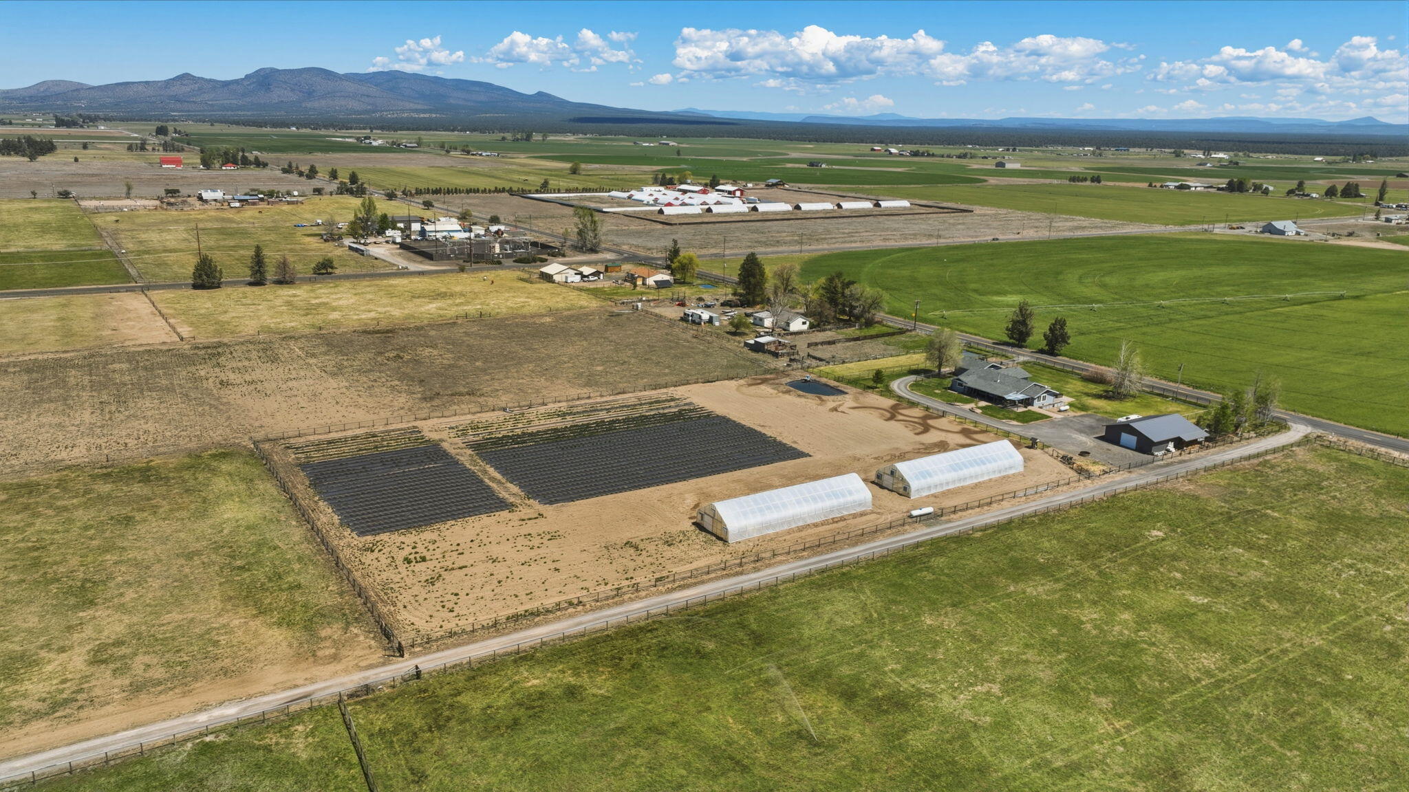 26345 Walker Road Bend, OR 97701 - Photo 67 of 98 63-web-or-mls-Riley_Visuals_005