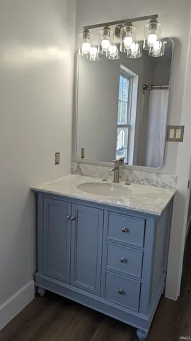 $2,275 | 432 East Laurelwood Drive, Bloomington, IN 47401