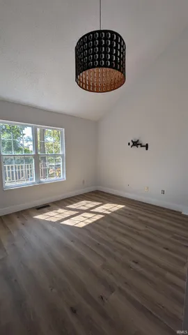 $2,275 | 432 East Laurelwood Drive, Bloomington, IN 47401