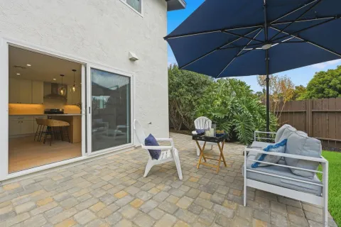 $1,725,000 | 2610 Chestnut Avenue, Carlsbad, CA 92010