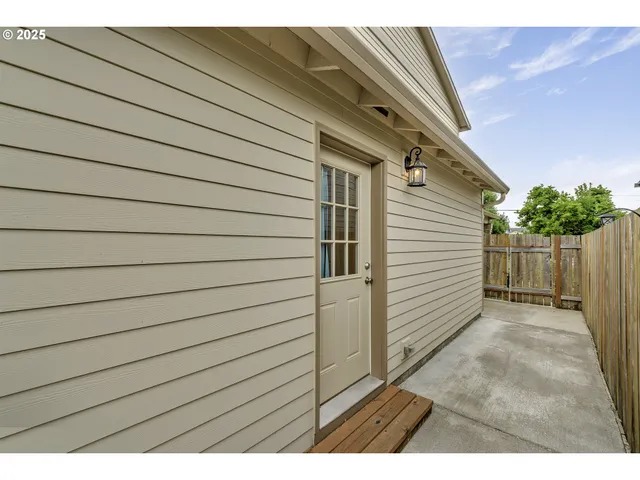 a view of outdoor space and garage