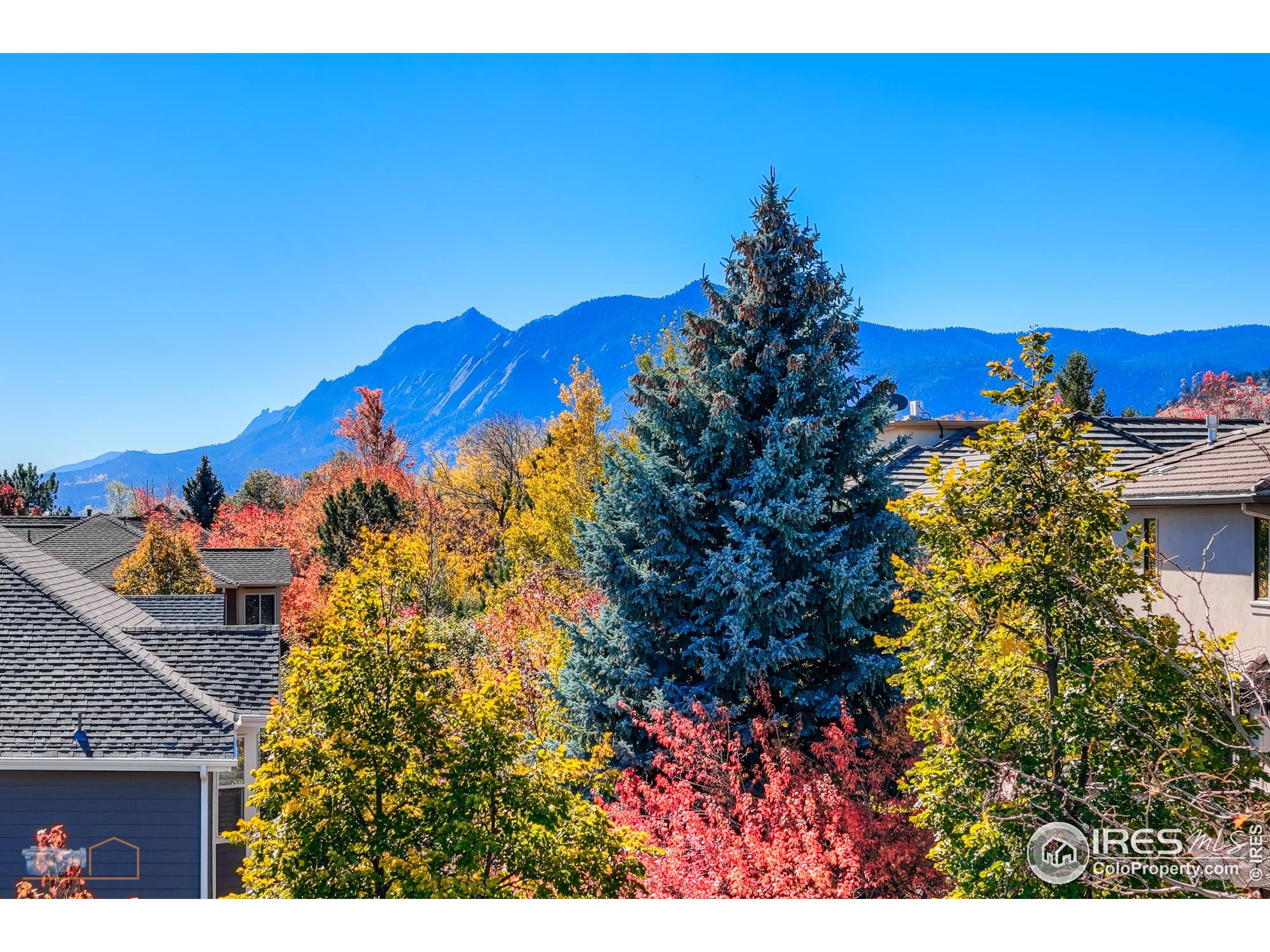 4921 Fountain Street Boulder, CO 80304 - Photo 27 of 50 a view of a houses with a yard
