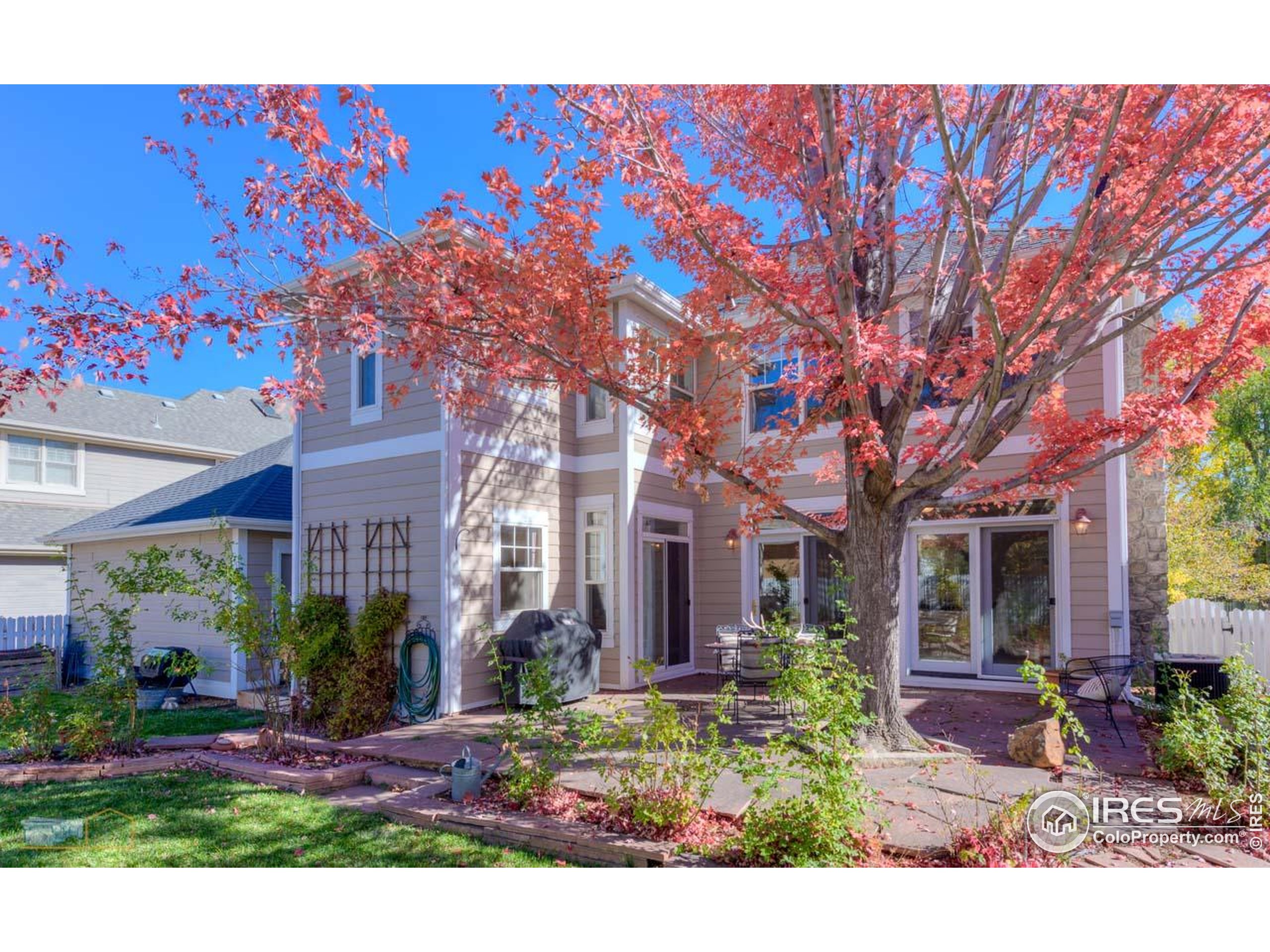 4921 Fountain Street Boulder, CO 80304 - Photo 41 of 50 a front view of a house with garden