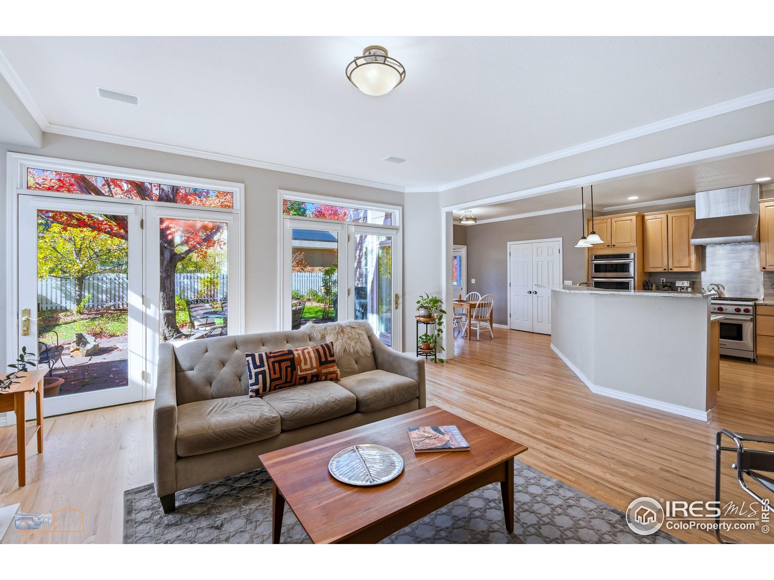 4921 Fountain Street Boulder, CO 80304 - Photo 10 of 50 a living room with furniture and a open area