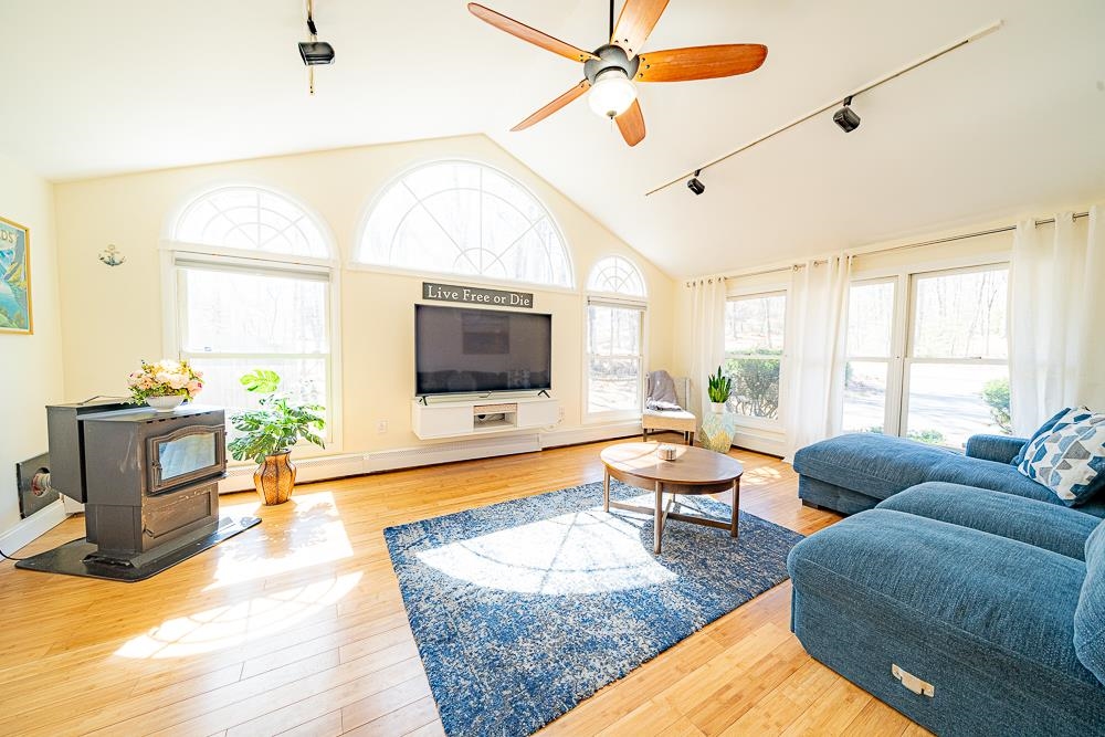 75 Hall Road Londonderry, NH 03053 - Photo 9 of 34 Gallery Image 9