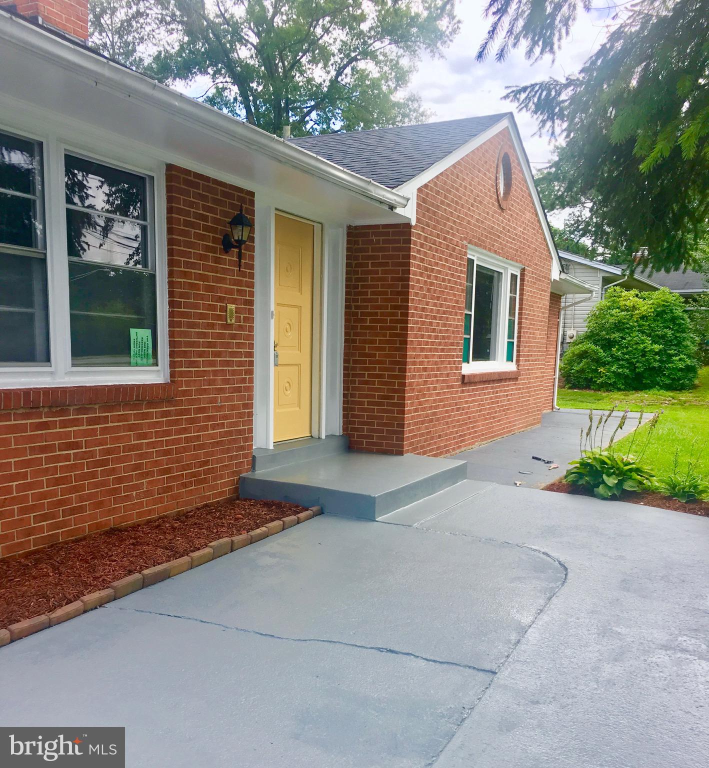 27129 Ridge Road Damascus, MD 20872 - Photo 1 of 29